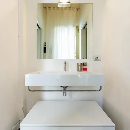 Padova White Flat アパート パドヴァ
